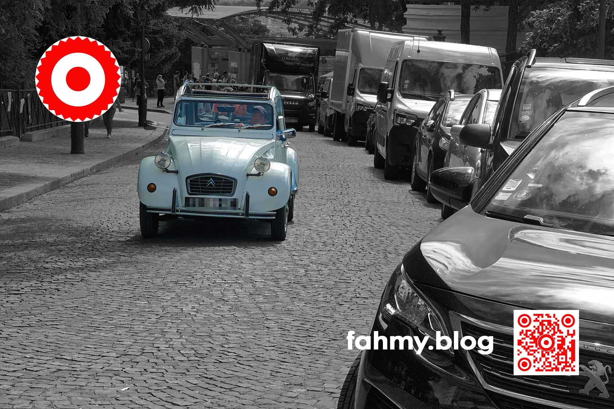 Citroën in action am Weg rauf zu Sacré-Cœur de Montmartre