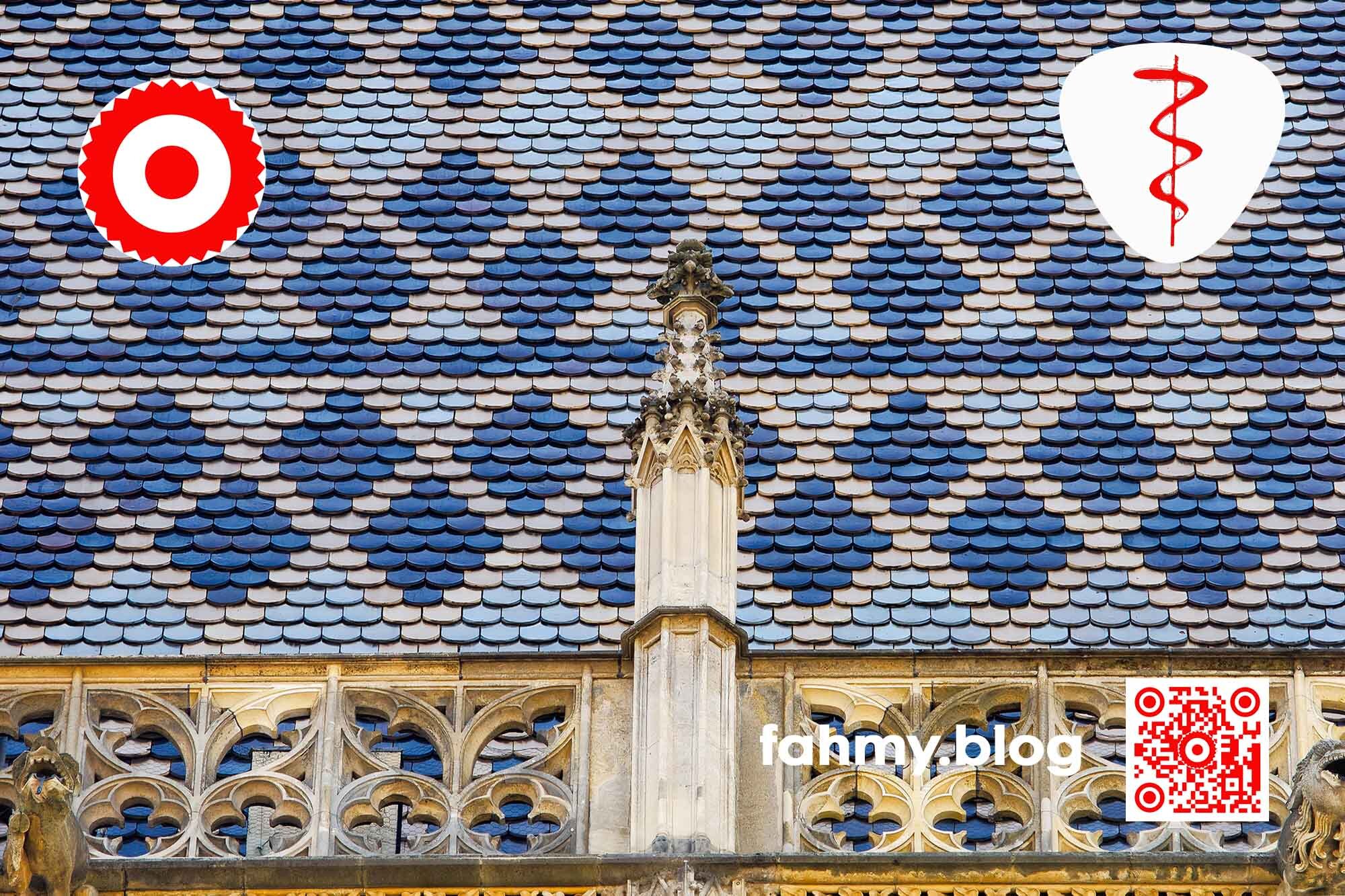 Stephansdom in WIen (c) fahmy.blog 2024 Das Foto wurde für den Beitrag Effektivität und Effizienz gemacht. Das Foto zeigt das Dach des Wiener Stephansdoms. Das rot-weiß-rote Logo von fahmy.blog ist in der linken oberen Ecke, der QR-Code und Bildunterschrift von fahmy.blog ist in der rechten Ecke zu sehen. Ein weißes dreieckiges bzw. triigonales Wappen mit einer roten sich um einen Stab windenden Schlange - einer Äskulap-Natter - ist in der rechten oberen Ecke des Bildes zu sehen.