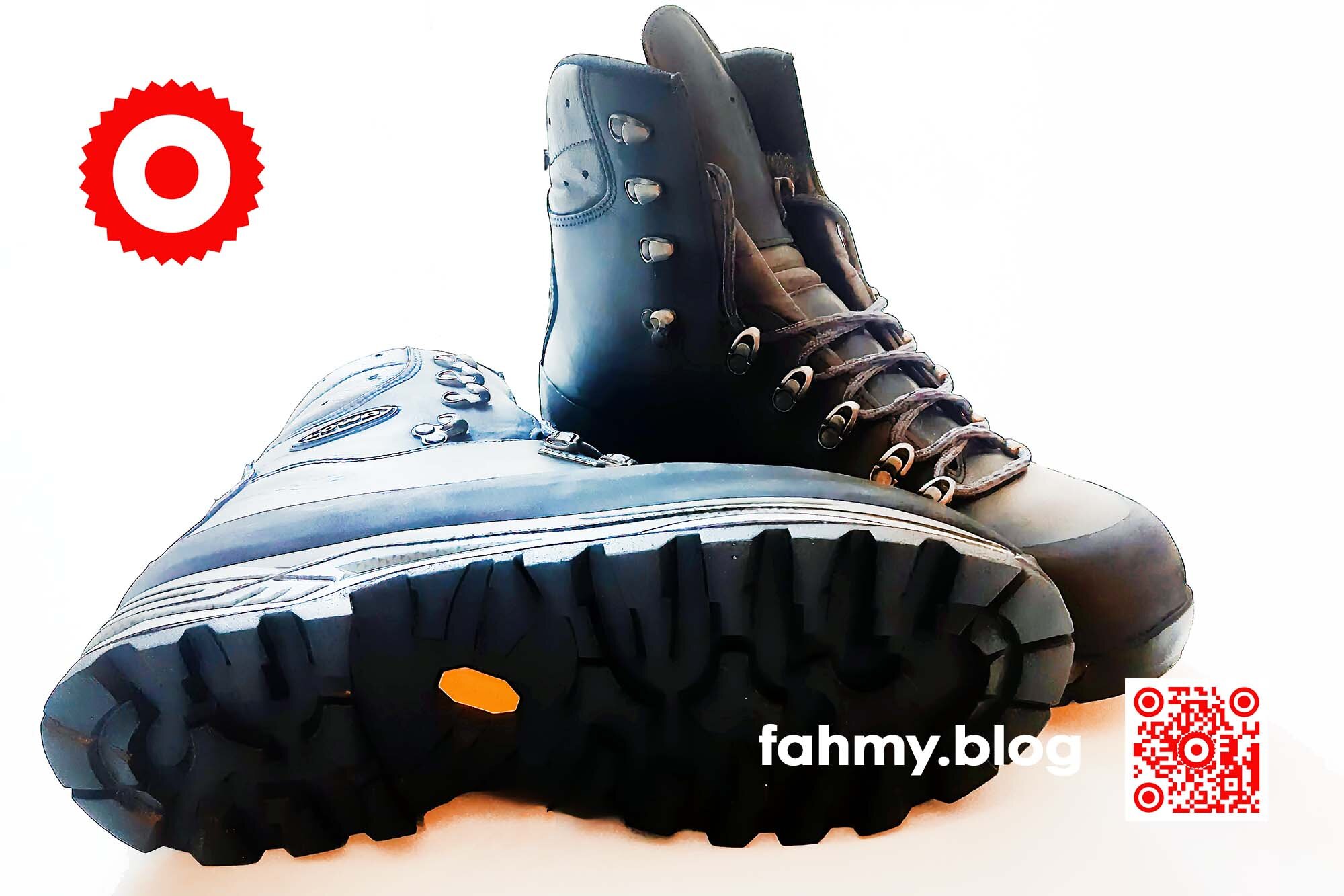 Nachhaltigkeit - wie neu (c) 2024, fahmy.blog Meine zwei fünfzehn Jahre alten Wanderschuhe erstrahlten nach einem Service in neuem Glanz und zieren somit meinen Blogbeitrag "Resümee 2024 - Neujahrsvorsatz 2025". Die Sohlen lösten sich auf, zerbröselten förmlich bei jedem Schritt und Tritt. So bekam der Schuh - ein Modell aus 2007 - neue Sohlen und unerwartet auch ein komplett Service. Wie neu, nein noch besser: wie neu und wieder eingegangen. Nachhaltigkeit pur. Ein europäisches, deutsch-österreichisches Qualitätsprodukt. Europe first. Wenn ich Werbung machen würde, würde ich mehr als einen affiliate Link setzen. Das rot-weiß-rote Logo von fahmy.blog ist in der linken oberen Ecke, der QR-Code und Bildunterschrift von fahmy.blog ist in der rechten Ecke zu sehen.
